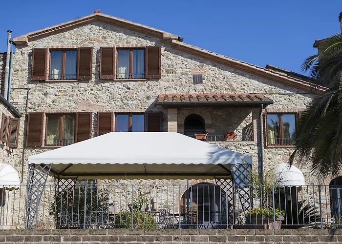 Bed & Breakfast Suvereto לינה וארוחת בוקר