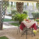 Bed & Breakfast Suvereto Oda ve Kahvaltı