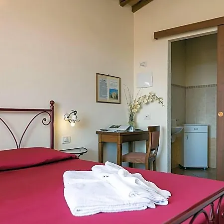 Bed & Breakfast Suvereto Panzió