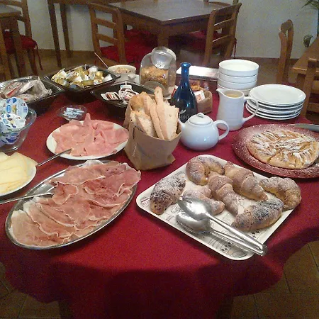Bed & Breakfast Suvereto Bed & Breakfast 3*