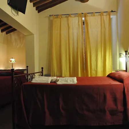 Bed & Breakfast Suvereto Bed & Breakfast 3*